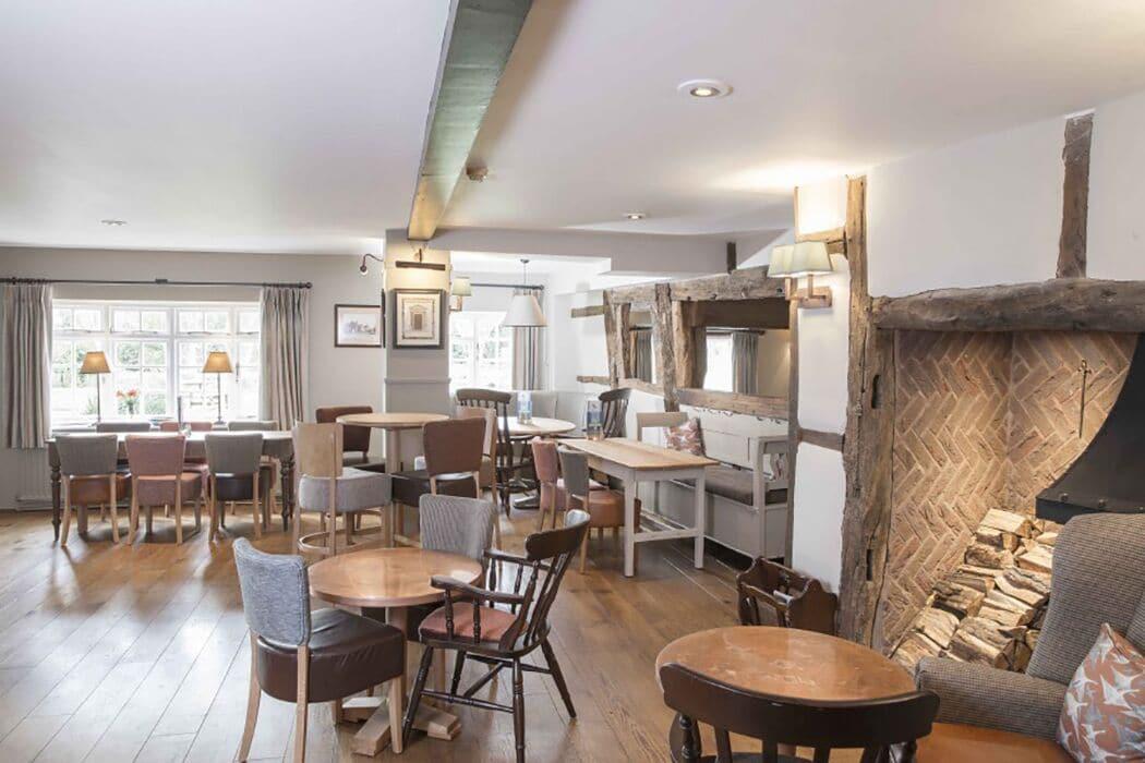 Kings Court Hotel 알세스터 외부 사진